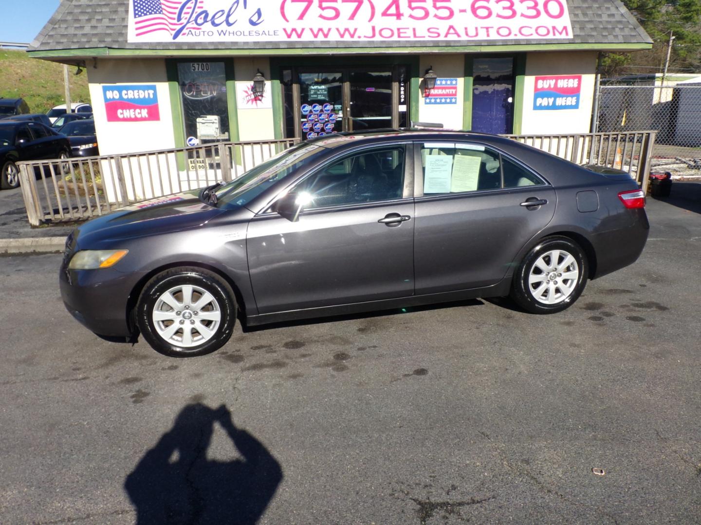 2009 Gray Toyota Camry Hybrid Sedan (4T1BB46K29U) with an 2.4L L4 DOHC 16V HYBRID engine, CVT transmission, located at 5700 Curlew Drive, Norfolk, VA, 23502, (757) 455-6330, 36.841885, -76.209412 - Photo#0